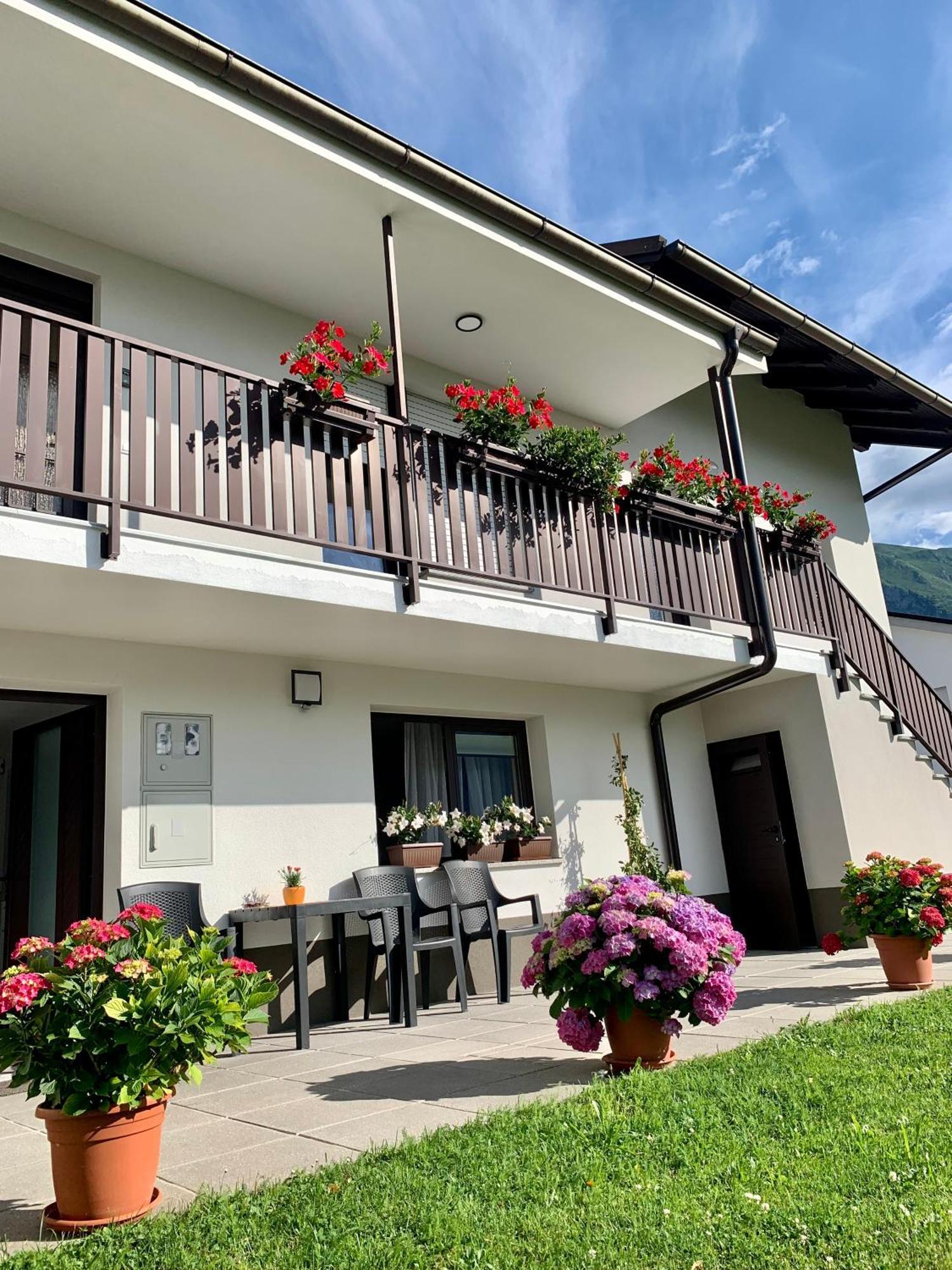 Apartma Panorama Кобарид Екстериор снимка